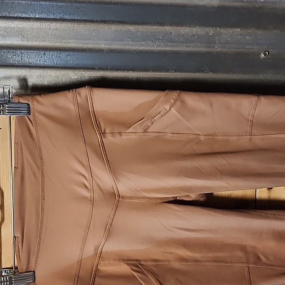 FP Movement By Free People Capri Size XS NWOT - Picture 8 of 9